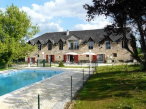 Отель Auberge de Cartassac  Сарразак